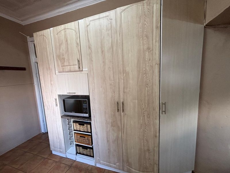 3-Bedroom House for Sale in Homelake – Endless Potential! - Photo 9