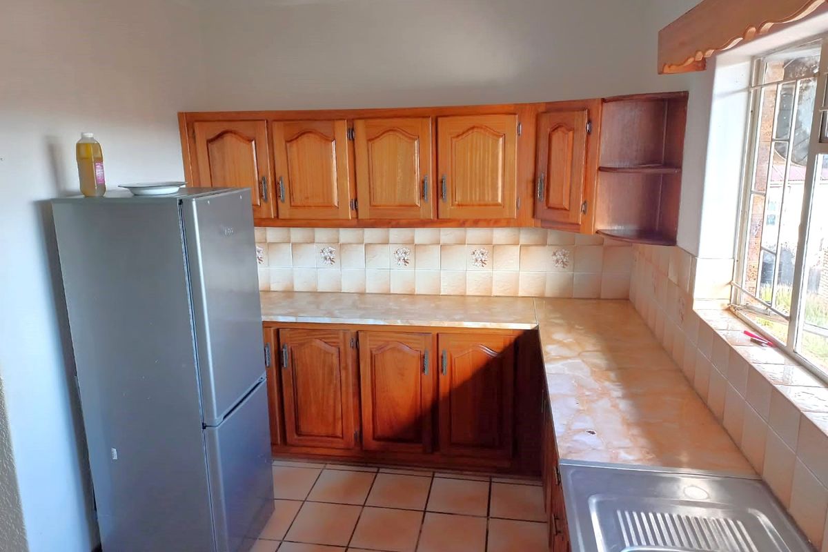 2-Bedroom Apartment in the Heart of Potchefstroom - Photo 3