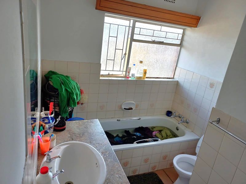 2-Bedroom Apartment in the Heart of Potchefstroom - Photo 9