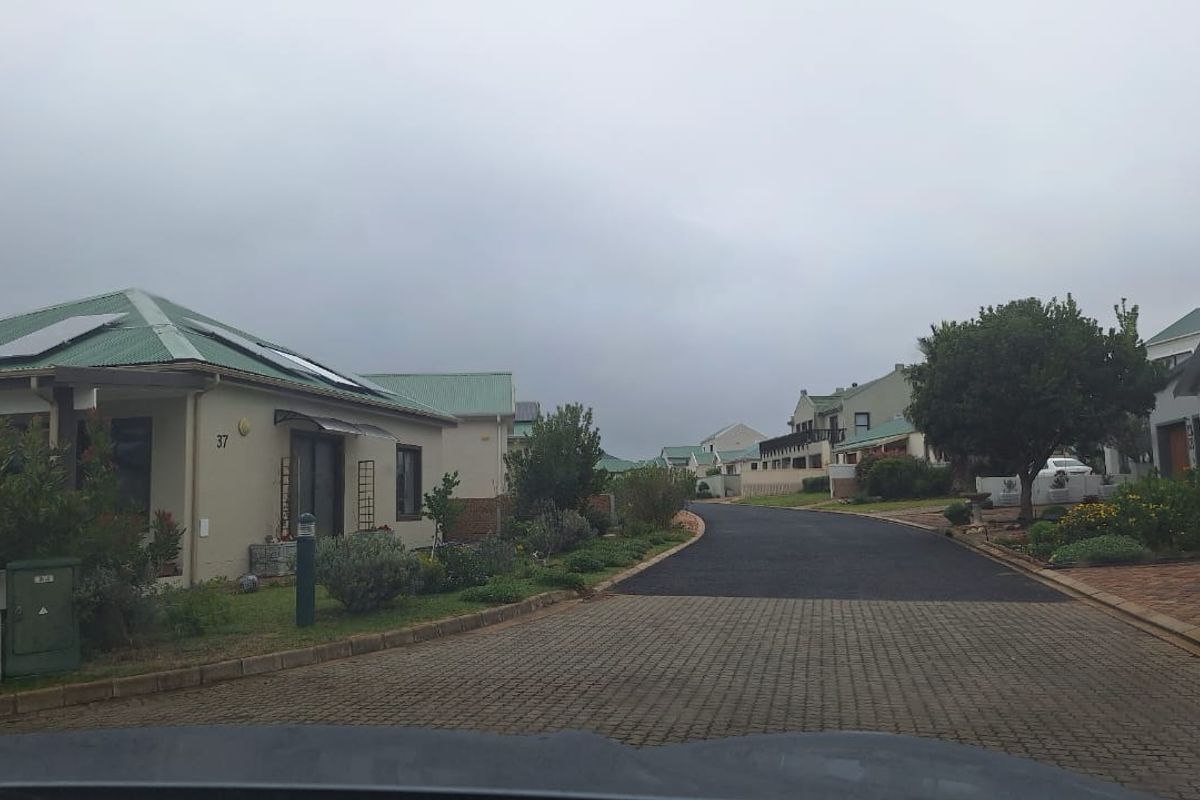 Blink and you will miss out. Great investment!! - Photo 5