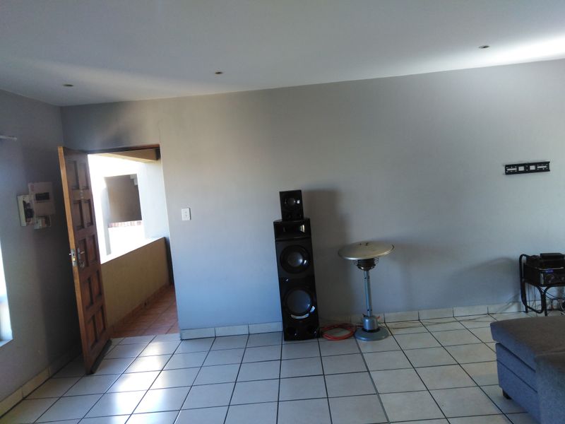 Lovely flat in upmarket estate - Photo 7