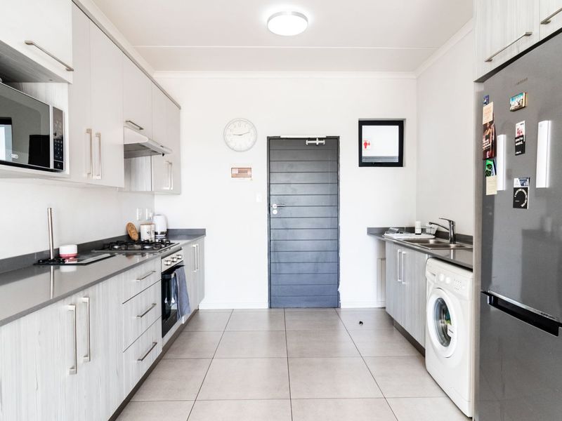 Modern Living in the Heart of Midrand – Your Stylish Retreat Awaits!