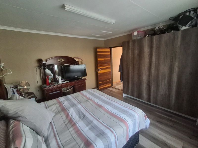 Modern Smart Five Bedroom Home with Solar and Security - Photo 8