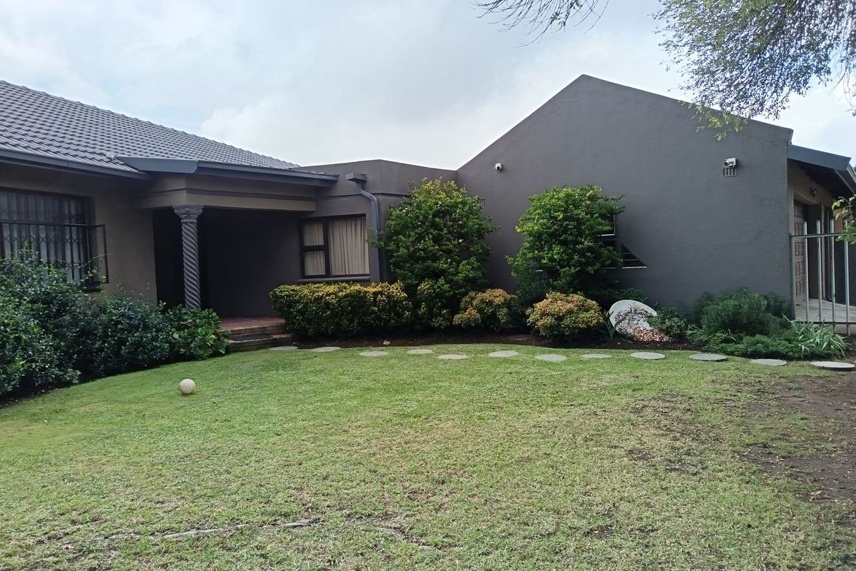 Modern Smart Five Bedroom Home with Solar and Security - Photo 2