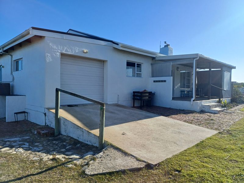 Charming 2-Bedroom Long-Term Rental in Struisbaai - Photo 2