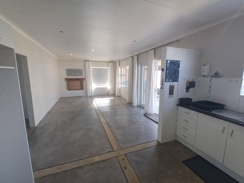 Charming 2-Bedroom Long-Term Rental in Struisbaai - Photo 8