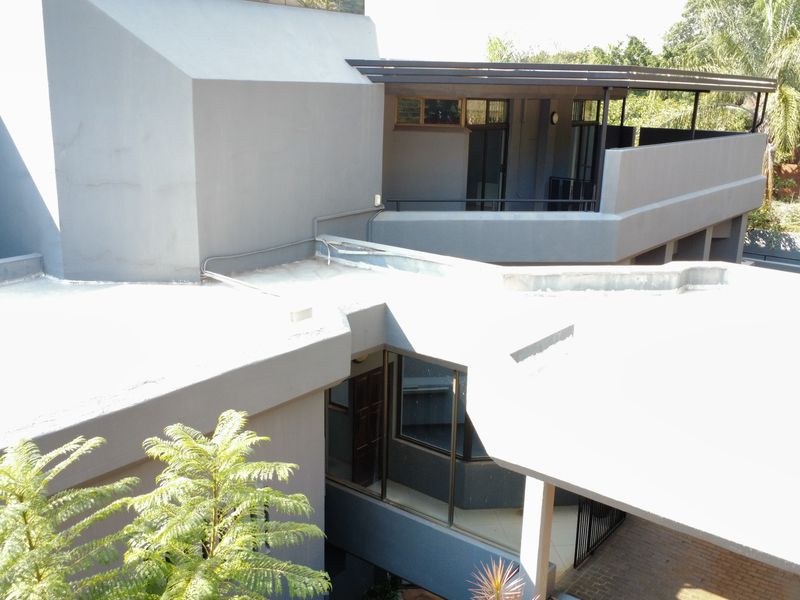 Live Large or Invest Bigger – Endless Possibilities Await in Florauna!" - Photo 5