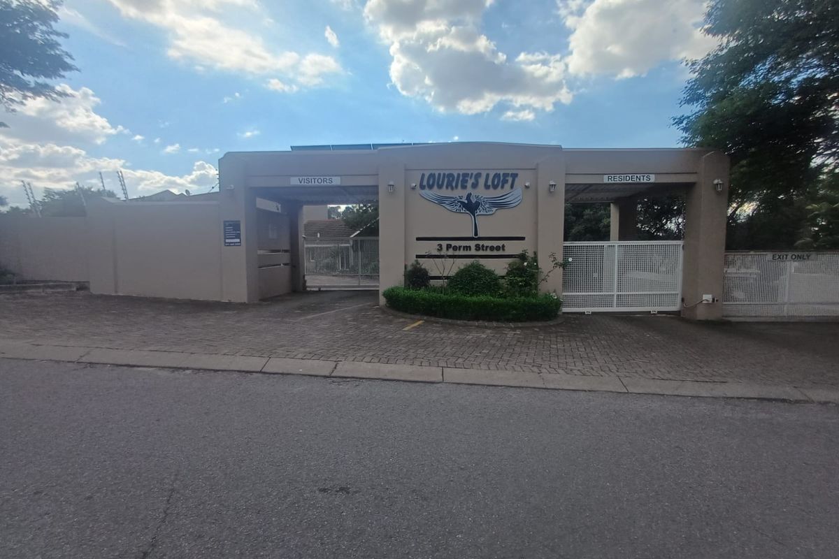 Do not buy this property if you do not want tranquility - Photo 3