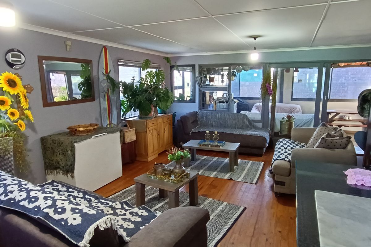 Walking Distance to the Beach with Two Rental Income Generating Flats! in Paradise Beach - Photo 3