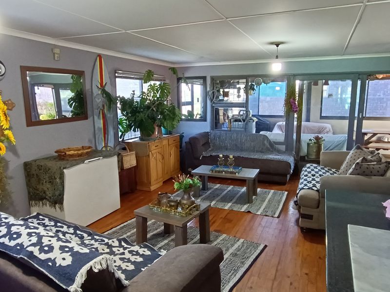 Walking Distance to the Beach with Two Rental Income Generating Flats! in Paradise Beach - Photo 3