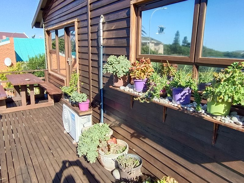 Walking Distance to the Beach with Two Rental Income Generating Flats! in Paradise Beach - Photo 10