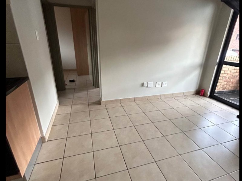 Apartment Rental Monthly In Johannesburg - Photo 3