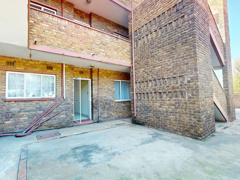 Ground Floor Apartment in Albemarle – Modern Comfort and Convenience - Photo 2