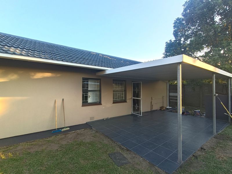 Cozy Garden Cottage - Photo 9