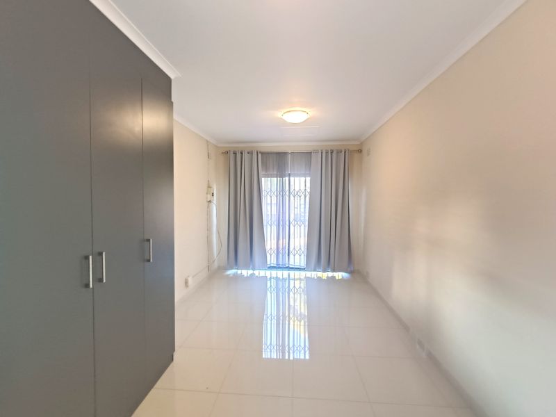 Cozy Garden Cottage - Photo 2