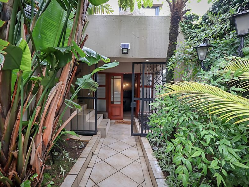 Luxury Living. Unmatched Views. A Home That Demands Attention - Photo 2