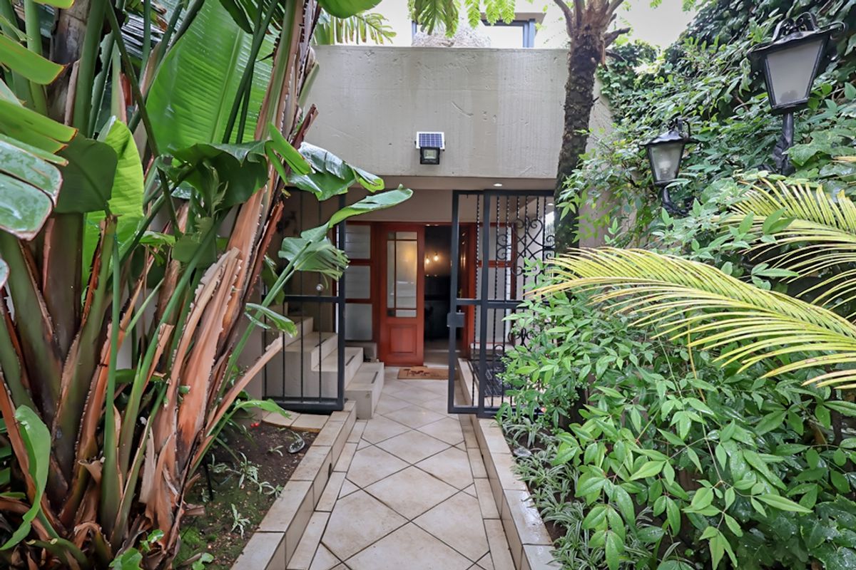 Luxury Living. Unmatched Views. A Home That Demands Attention - Photo 2