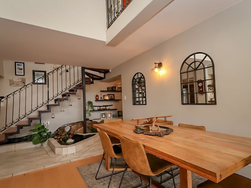 Luxury Living. Unmatched Views. A Home That Demands Attention - Photo 7