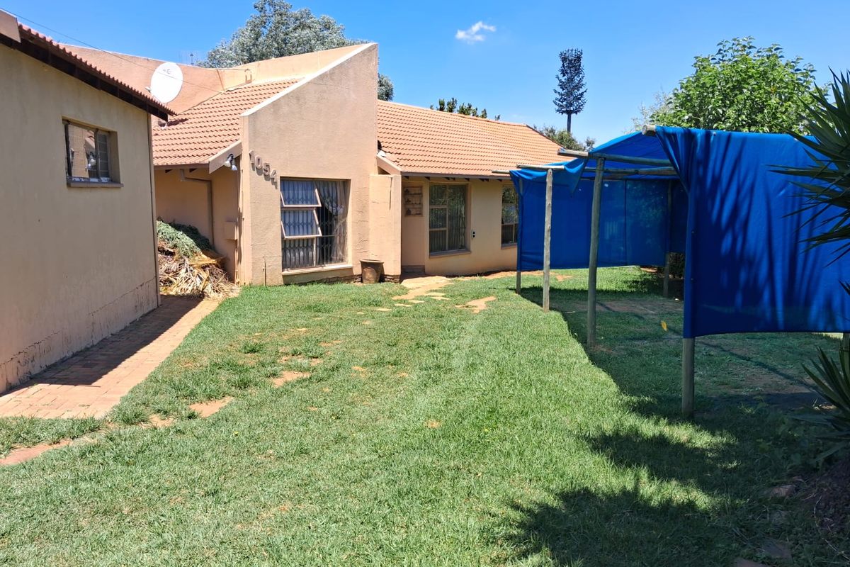 Space, Potential & Location! Create Your Dream Home in a Prime Spot - Photo 4