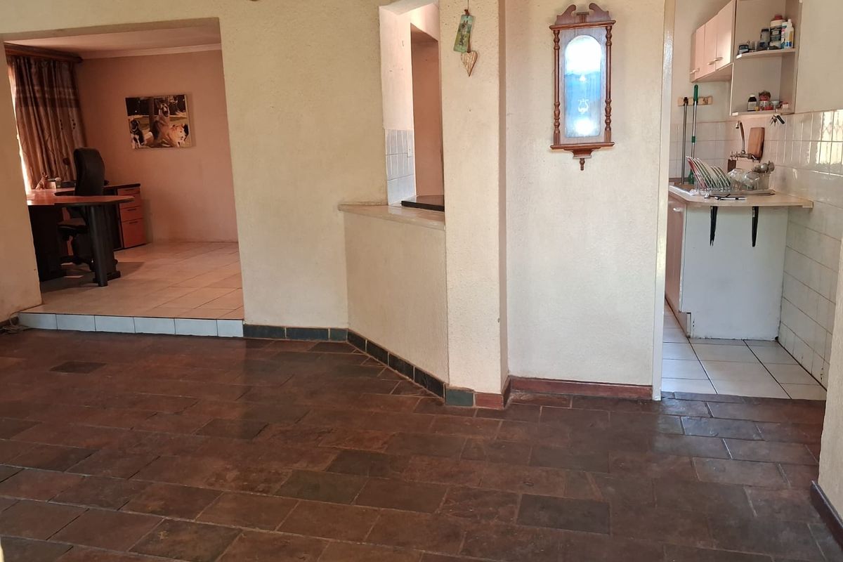 BIG HOUSE, BIG GARDEN, SMALL PRICE – Your Dream Starts Here! - Photo 5