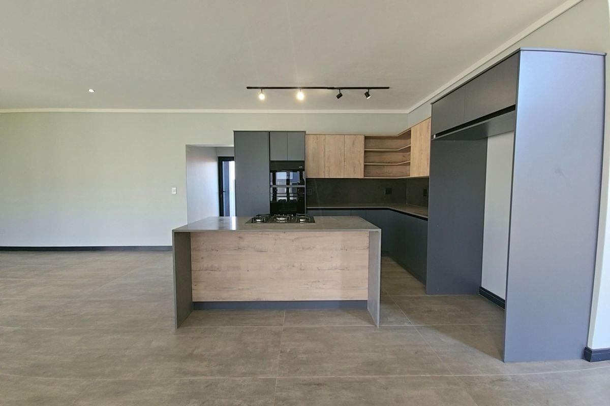 Discover this exquisite double-storey 3 bedroom home in Fountainbrook Estate - Photo 4