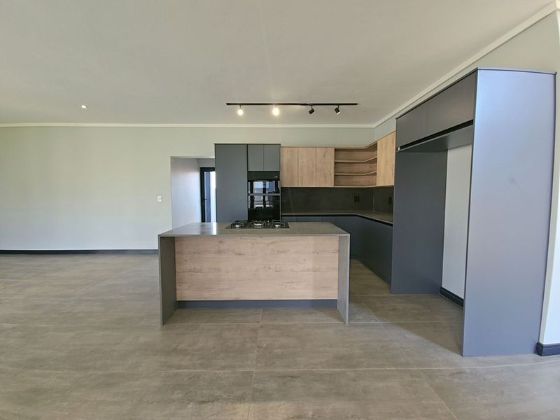 Discover this exquisite double-storey 3 bedroom home in Fountainbrook Estate - Photo 4