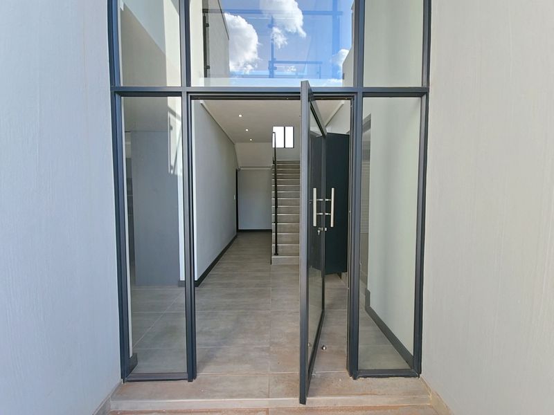 Discover this exquisite double-storey 3 bedroom home in Fountainbrook Estate - Photo 5