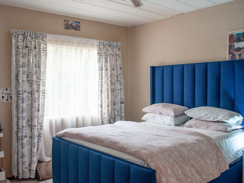 Attractive First Floor Apartment in Eton Close Complex - Photo 7