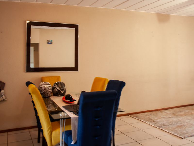 Attractive First Floor Apartment in Eton Close Complex - Photo 4