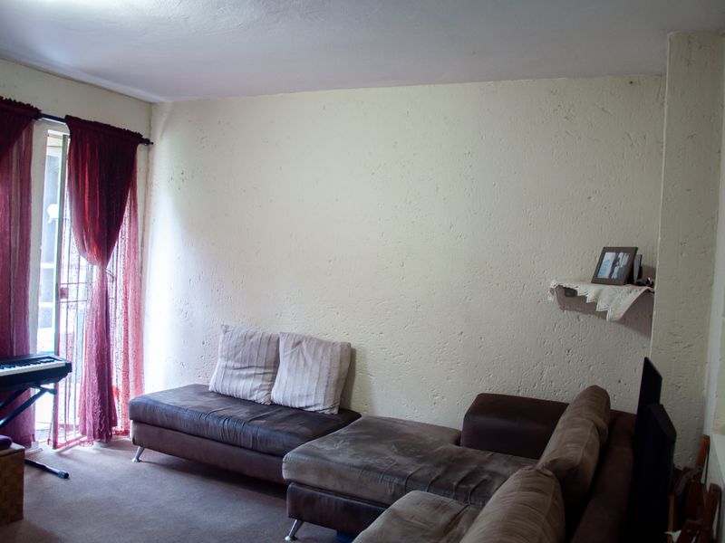 A Master of a Home - Photo 3