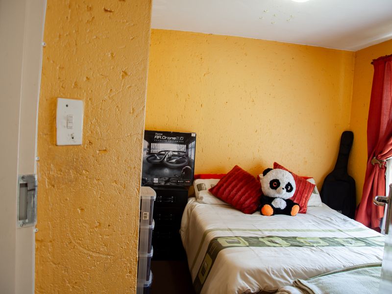 A Master of a Home - Photo 9