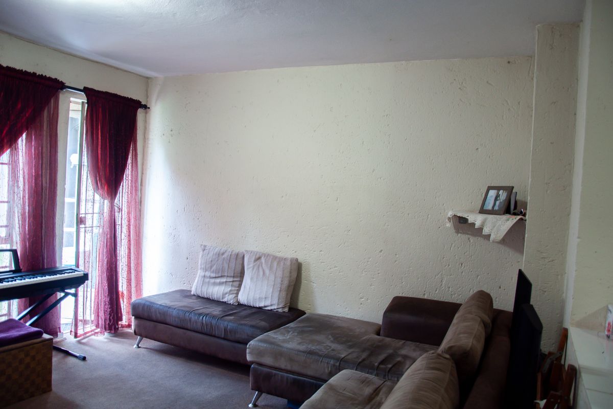 A Master of a Home - Photo 3