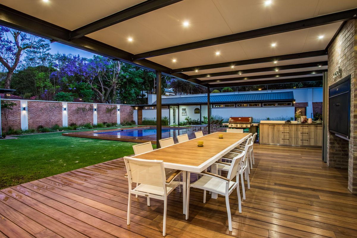 Joie de vivre living at its finest - Photo 2