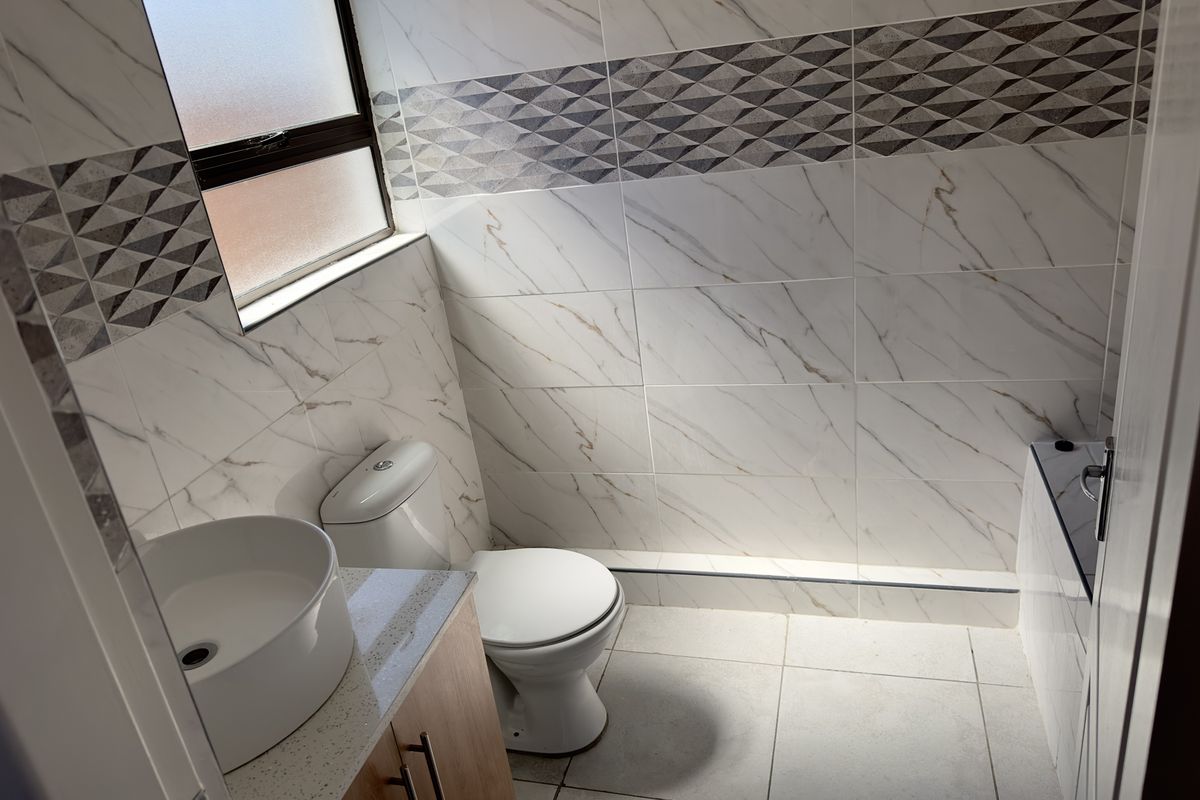 Brand New Modern Family Home with Double Garage. - Photo 5