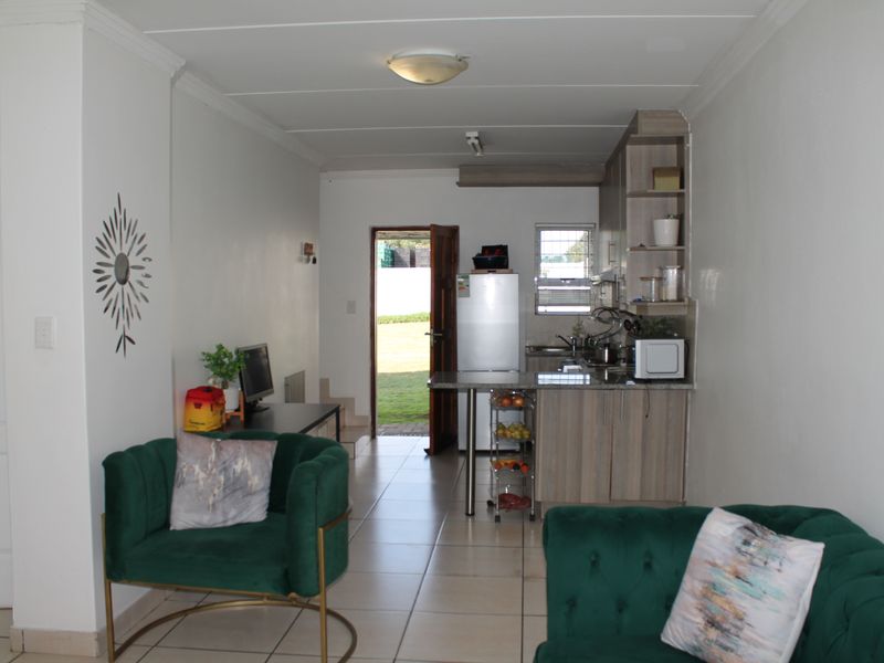 Stunning 2 bedroom duplex for sale in Mayberry Park, Alberton—your dream home awaits! Act fast! - Photo 8
