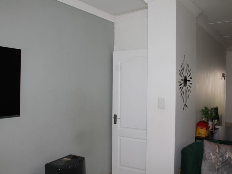 Stunning 2 bedroom duplex for sale in Mayberry Park, Alberton—your dream home awaits! Act fast! - Photo 5