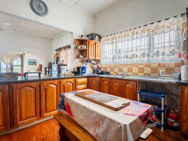 Dual Home Coastal Retreat with Uninterrupted Sea Views - Photo 4