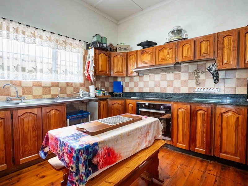 Dual Home Coastal Retreat with Uninterrupted Sea Views - Photo 3