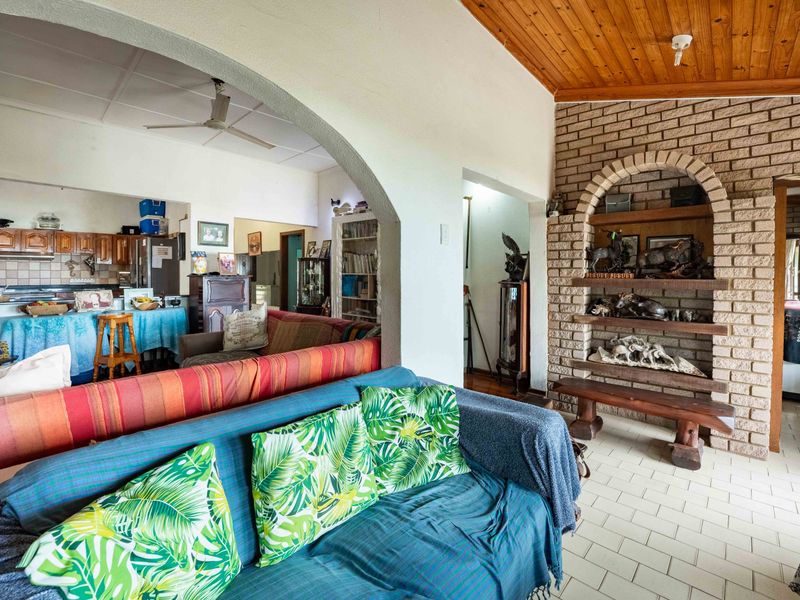 Dual Home Coastal Retreat with Uninterrupted Sea Views - Photo 8