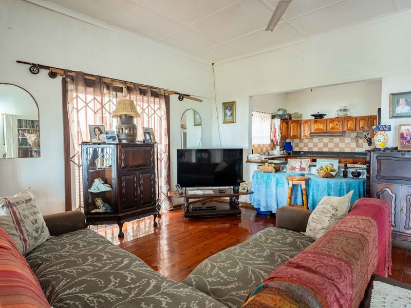 Dual Home Coastal Retreat with Uninterrupted Sea Views - Photo 6