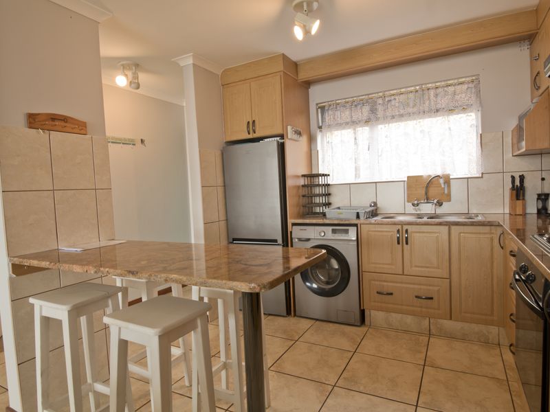 Ocean Views & Easy Living. Your Fully Furnished Dream Awaits! - Photo 7