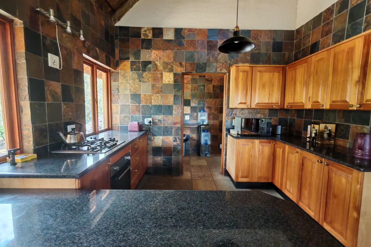 4 Bedroom House for Sale in Boschenvaal River Front Lodges - Photo 3