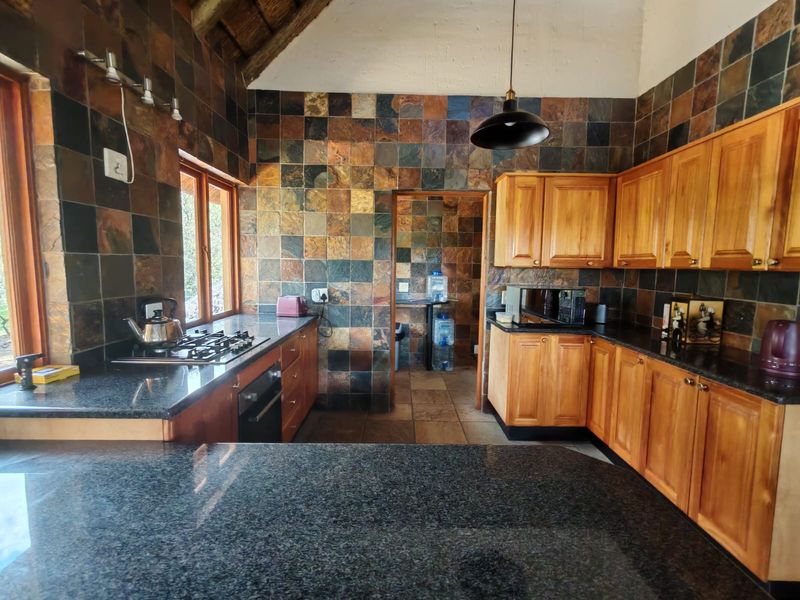 4 Bedroom House for Sale in Boschenvaal River Front Lodges - Photo 3