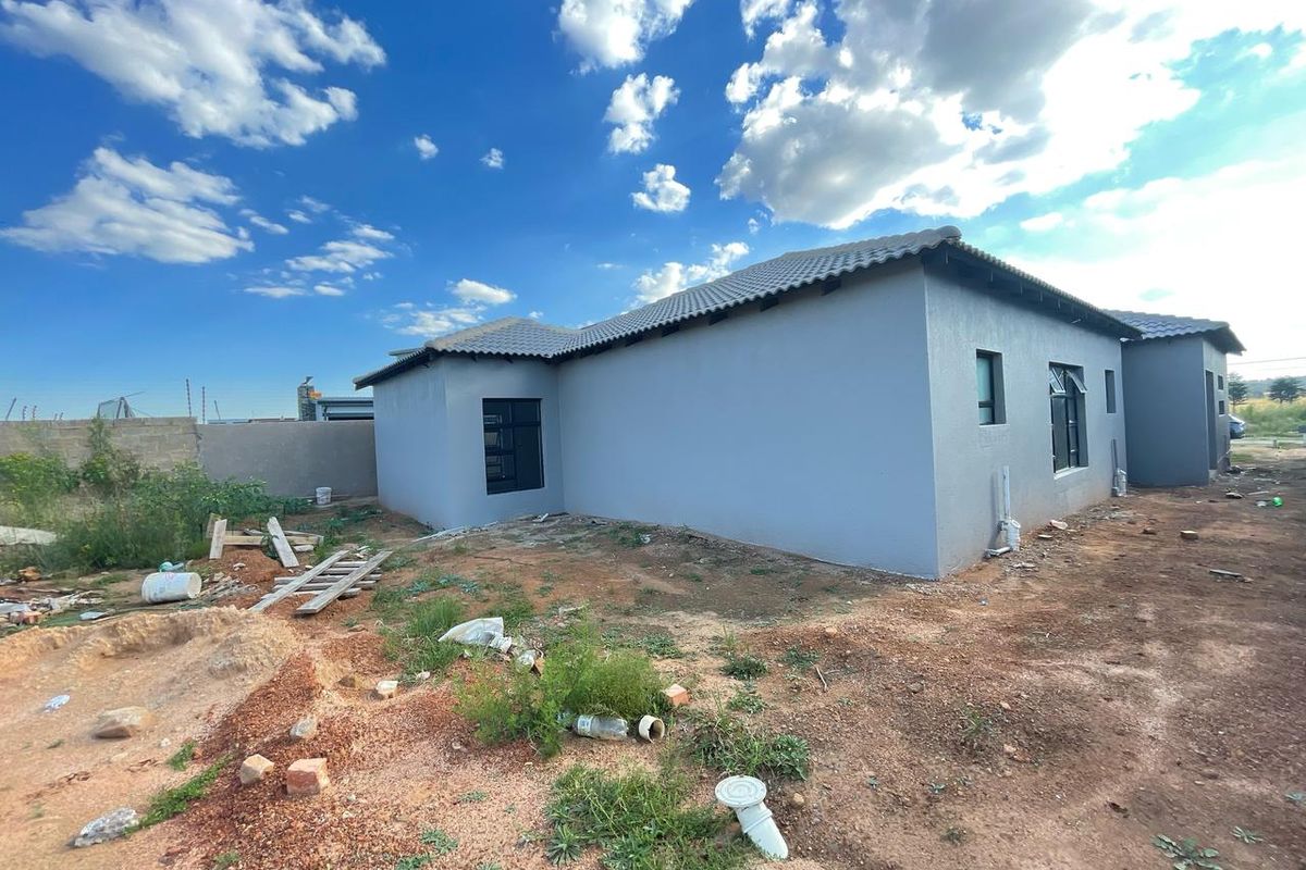 Brand new treasure! - Photo 2