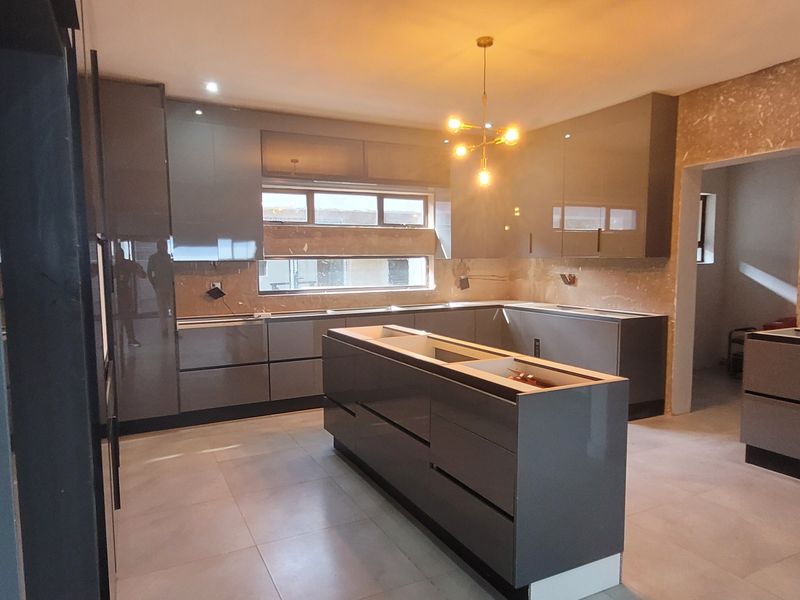 Brand new treasure! - Photo 8