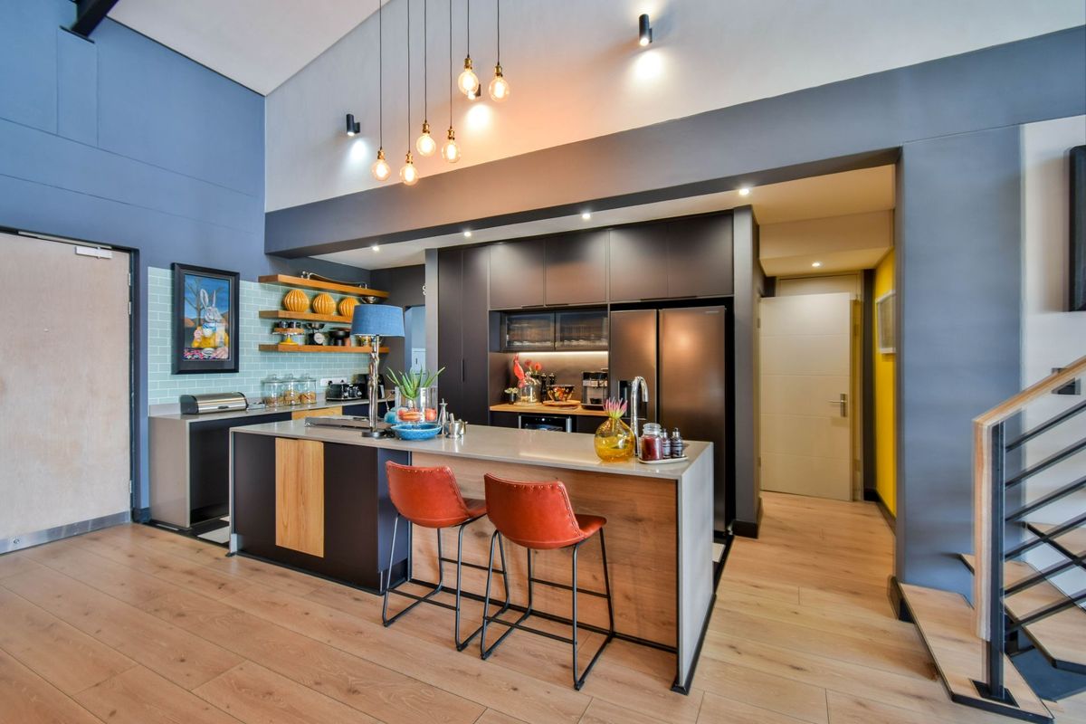 Luxurious Penthouse Living | Lock-Up-and-Go Convenience - Photo 5
