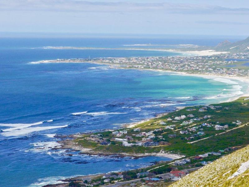 Seaside retreat in Betty's Bay,  Route Whale Coast , South Africa. - Photo 6
