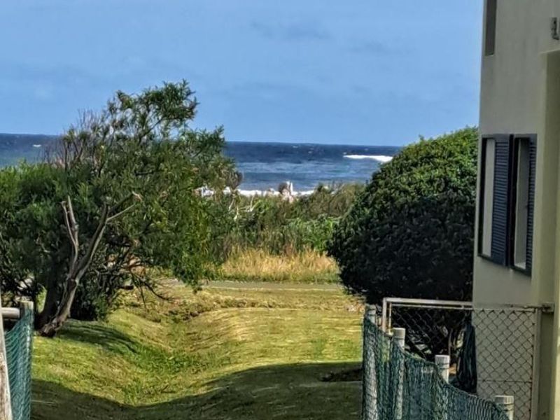 Seaside retreat in Betty's Bay,  Route Whale Coast , South Africa. - Photo 2