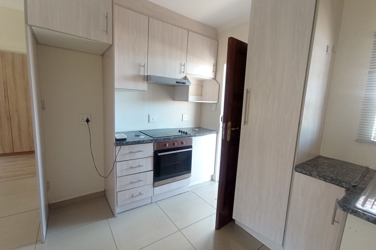 Secure Estate-Style Living | 3-Bedroom Home in Witpoortjie - Photo 3