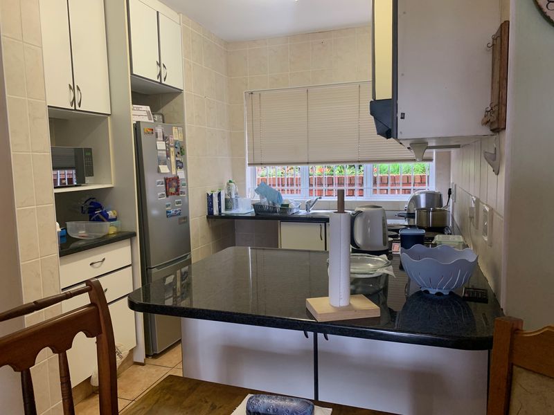 Two Bedroom Unit at Bethany Gardens - Photo 5